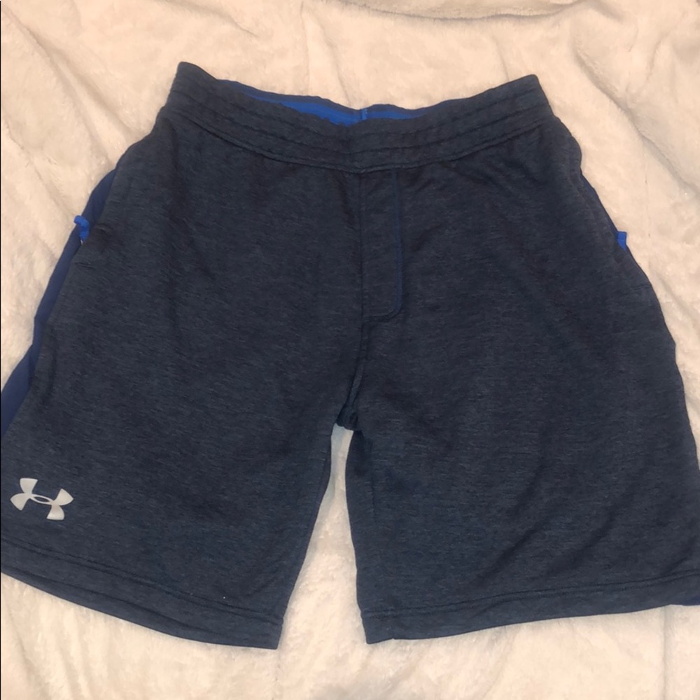 Men’s Under Armour shorts size large